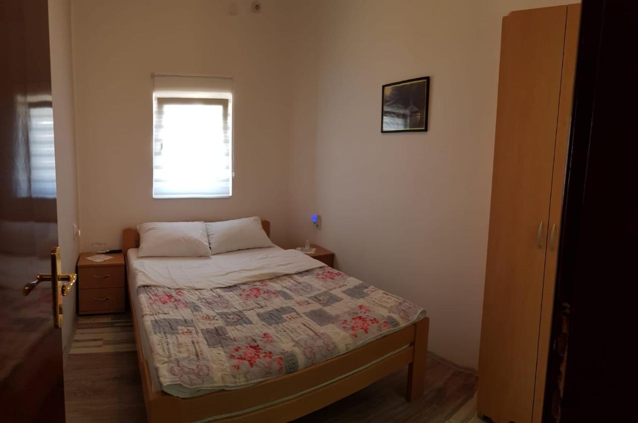 Tabacco Rooms Obrenovac  ภายนอก รูปภาพ
